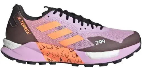Coach guide choosing shoes for running versus gym training